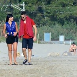 Lecciones de sexo anal con Natacha Guapa, mas que adicta ! Sexo en la playa con esta francesita. Los mejores momentos de la escena