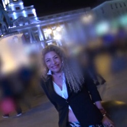 We go around Madrid with Vanessa Colombiana, from Parejas.NET, to look for a young dick